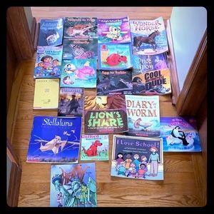 A ton of children books 📚 $2 each 📚 10 for $15